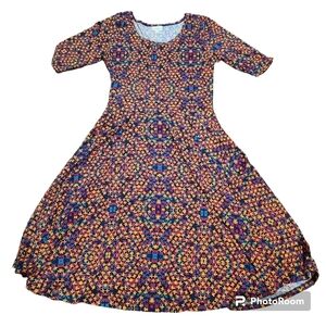 LuLaRoe Nicole Fitted Scoop Neck, Mid-Length Sleeves,Full Circle Skirt Size L.